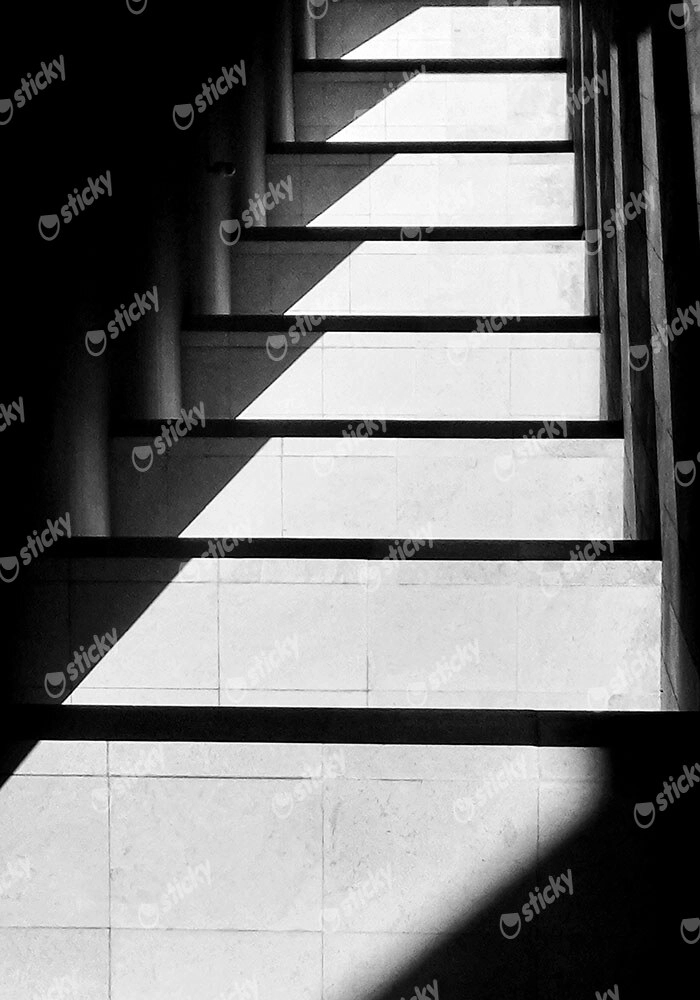 Πίνακας σε Καμβά BLACK AND WHITE ARCHITECTURAL STAIRCASE