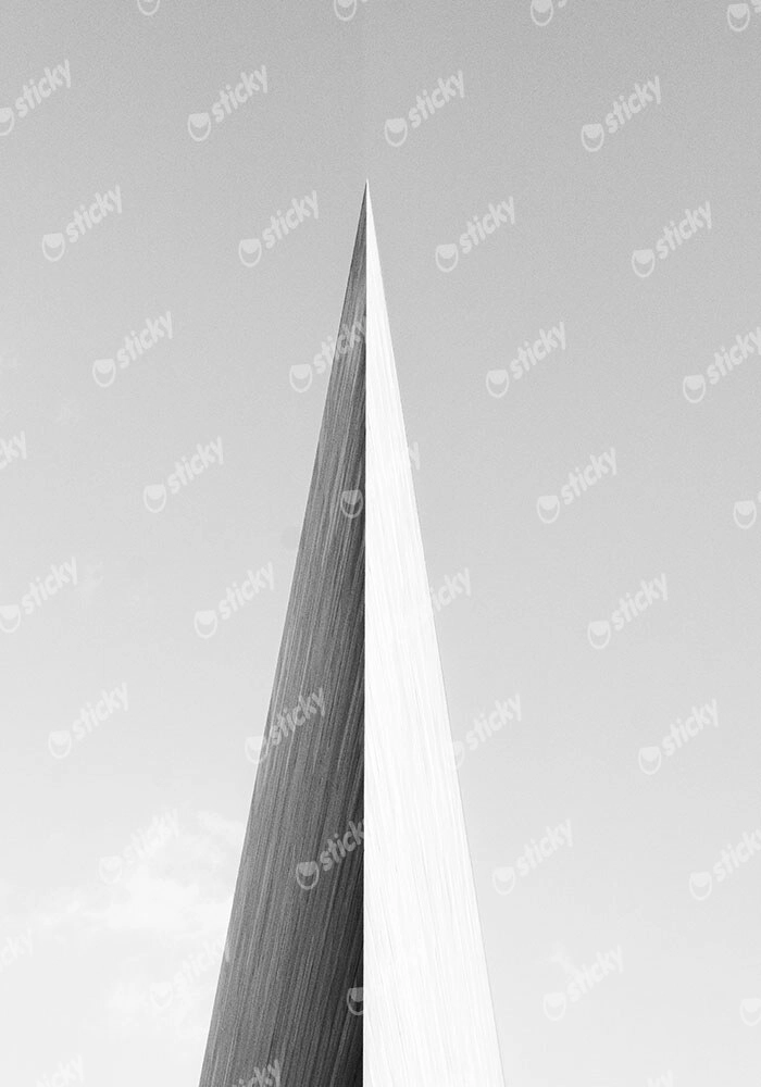 Πίνακας σε Καμβά BLACK AND WHITE ARCHITECTURAL VERTICAL WHITE PILLAR