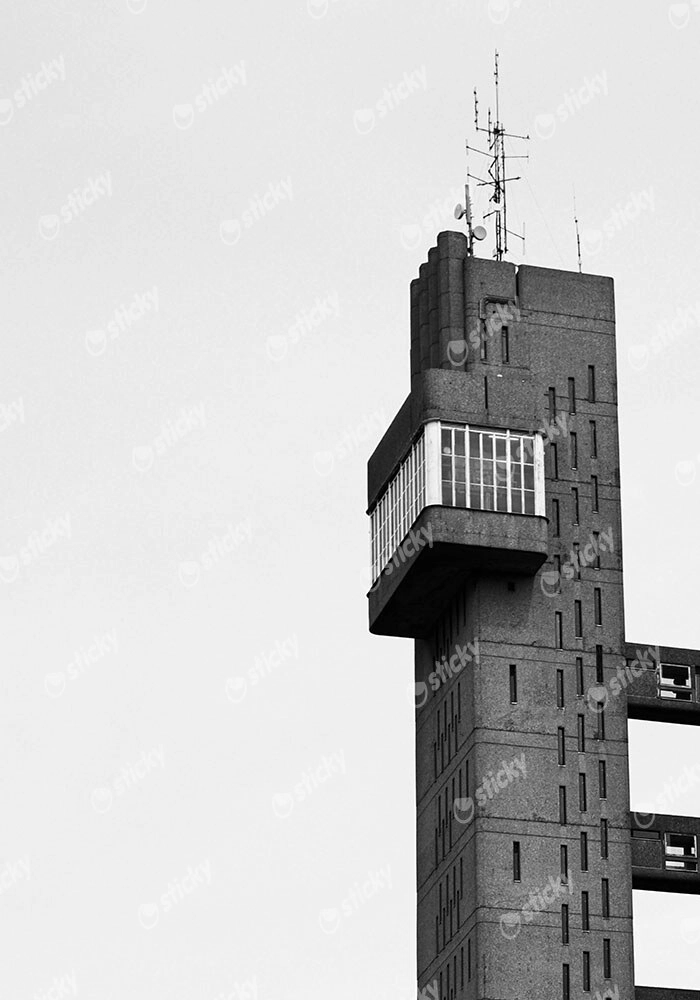 Πίνακας σε Καμβά BLACK AND WHITE ARCHITECTURAL CONCRETE AUDIO TOWER