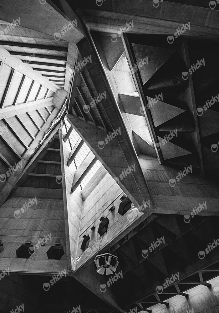Πίνακας σε Καμβά BLACK AND WHITE ARCHITECTURAL CATHEDRAL INTERIOR