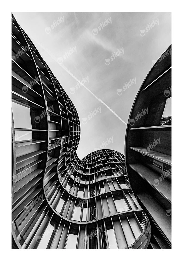 Poster BLACK AND WHITE ARCHITECTURAL FLOWING CURVED BUILDING