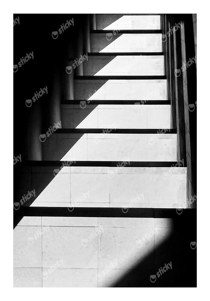 Poster BLACK AND WHITE ARCHITECTURAL STAIRCASE