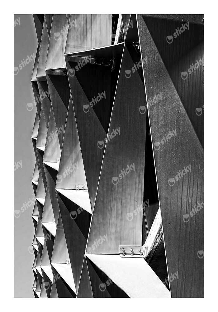 Poster BLACK AND WHITE ARCHITECTURAL TRIANGULAR METAL PANELS