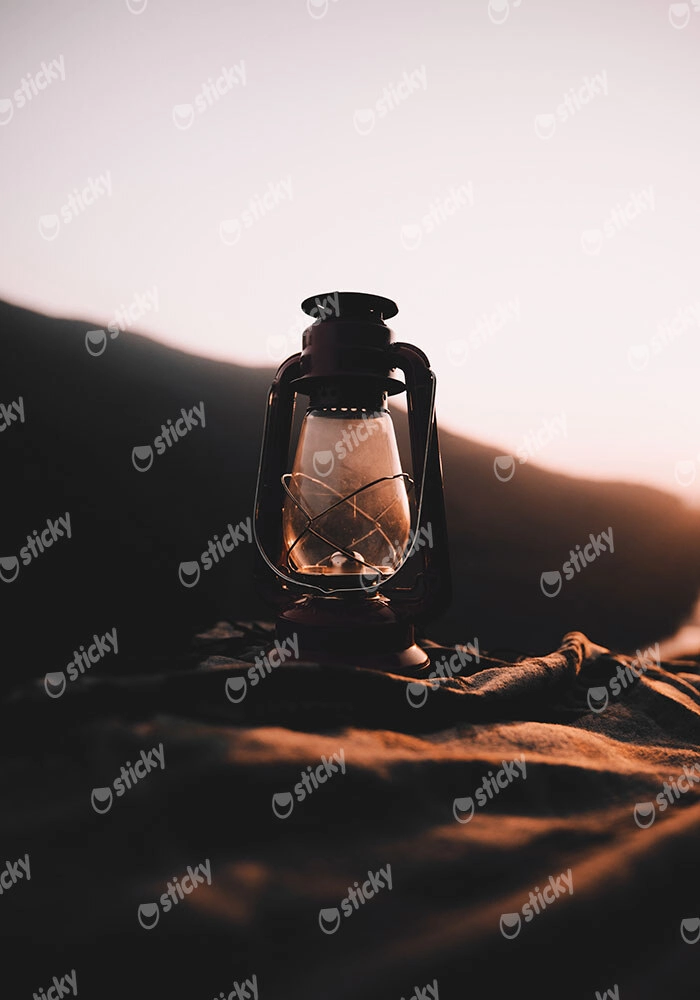 Πίνακας σε Καμβά RUSTIC FARMHOUSE LANTERN