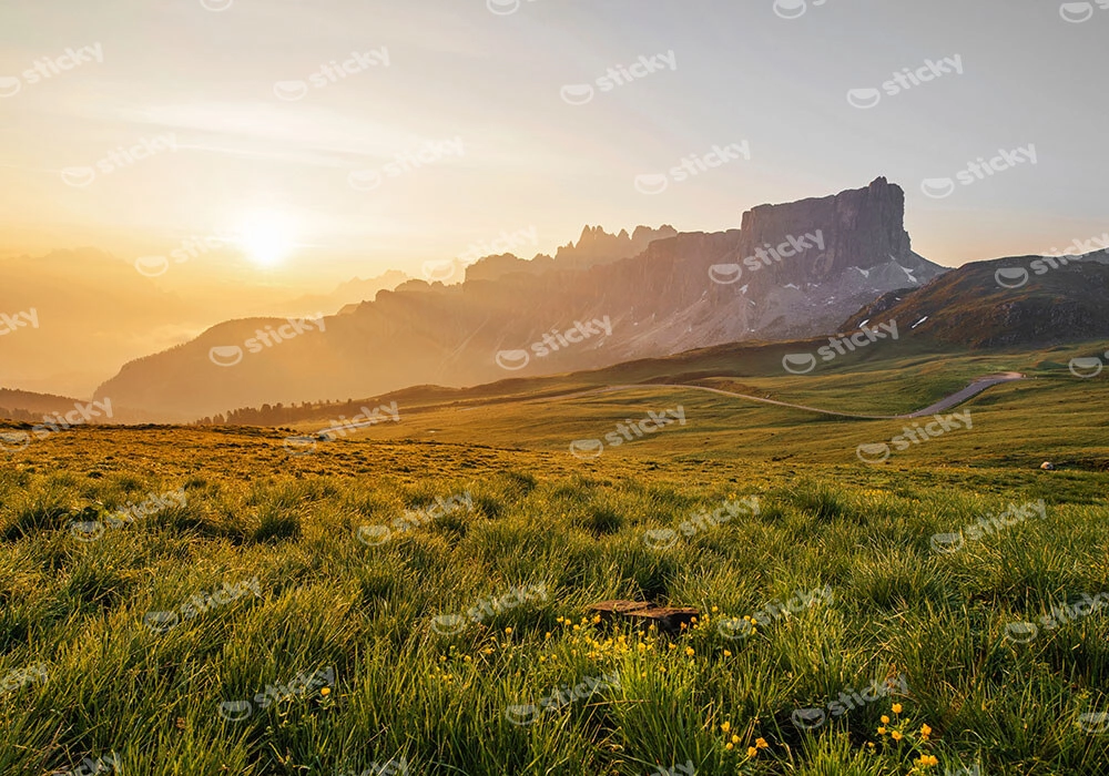 Πίνακας σε Καμβά RUSTIC FARMHOUSE HILL