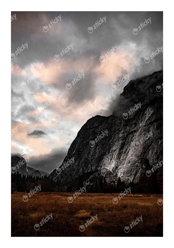 Poster RUSTIC FARMHOUSE FOGGY MOUNTAIN
