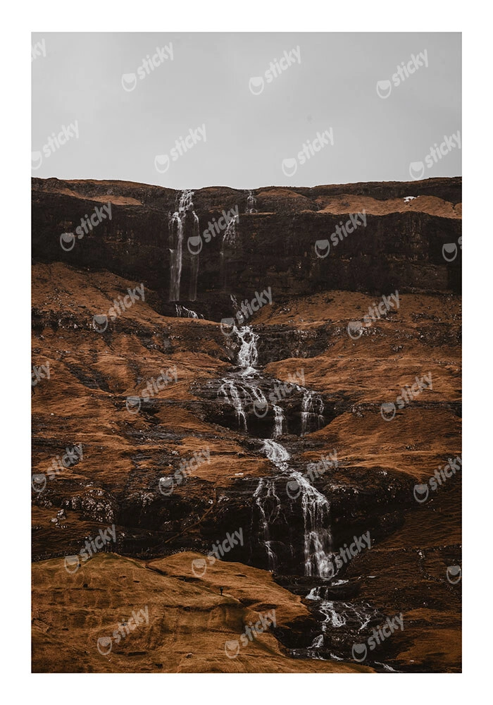 Poster RUSTIC FARMHOUSE WATERFALL 2