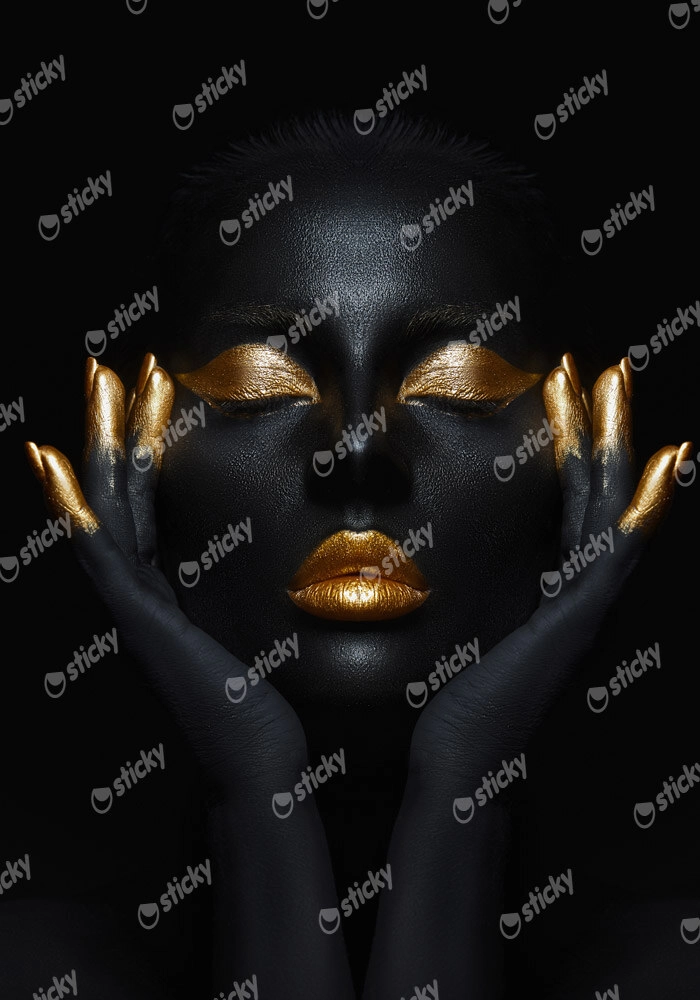 Πινακας σε καμβά WOMAN WITH GOLD PAINT 2