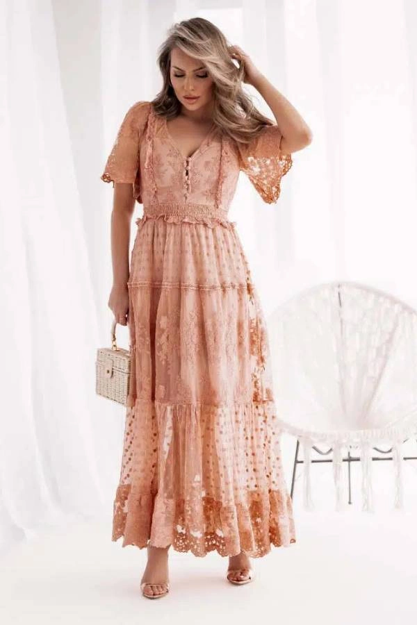Bohemian luxe, maxi φόρεμα από fine, tulle δαντέλα με vintage floral μοτίφ