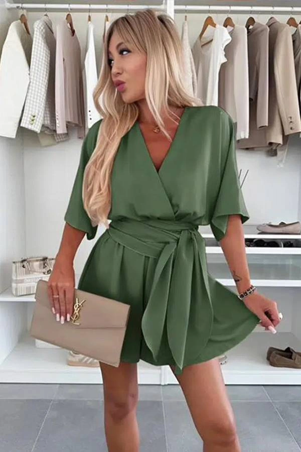 Chic ολόσωμο σορτς από αέρινο ύφασμα