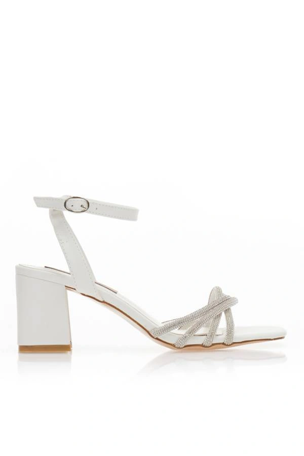 Άνετα νυφικά Πέδιλα λευκά δερματίνη με φάσα από στρας και λουράκι στον αστράγαλο