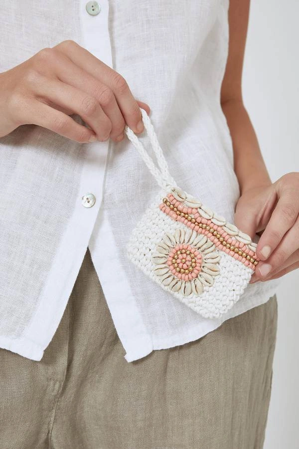 Πορτοφόλι με λουλούδι απο κοχύλια σε ροζ χρώμα