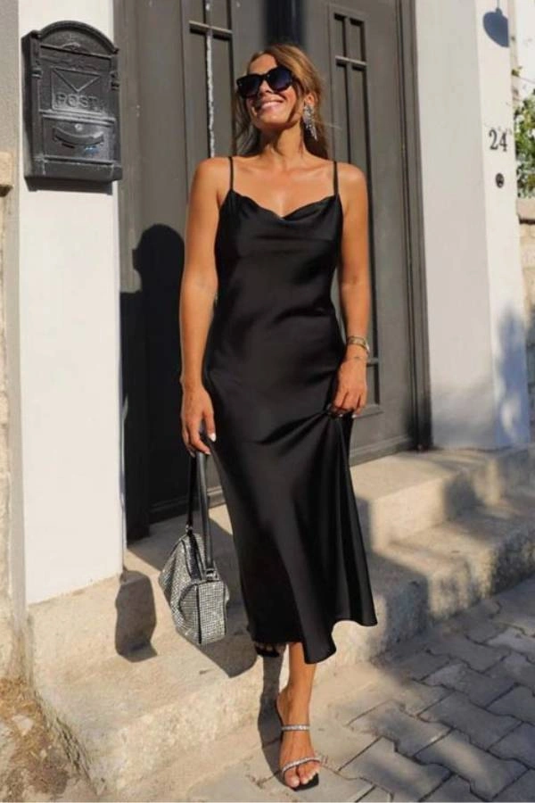 Σατέν μαύρο φόρεμα Olia