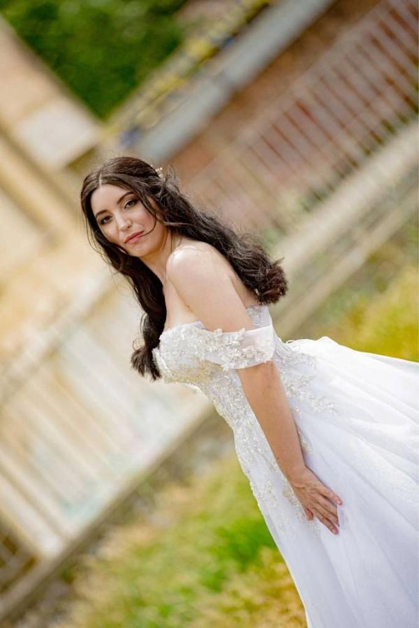 Νυφικό μακιγιάζ σε γήινες αποχρώσεις με bronze και σαμπανιζέ τόνους από τη Χριστίνα Ματόσι