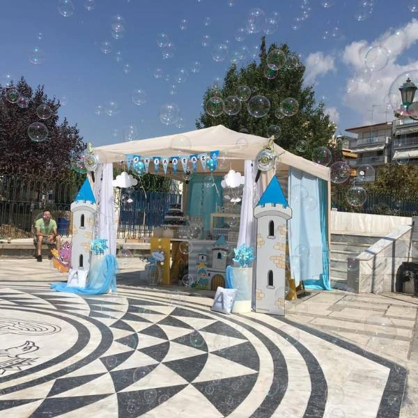 Πλήρες σκηνικό βάπτισης με θέμα ιππότης και παραμυθένιο κάστρο