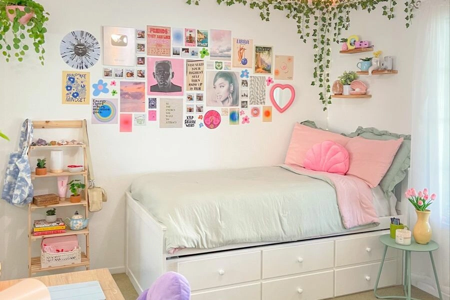 How to Create a Pastel Aesthetic Room (+ Inspo)
