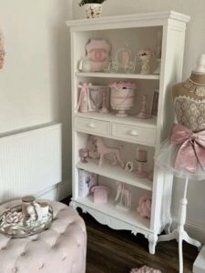 Creating an Aesthetic Coquette Bedroom (+ Inspo)%%page%% - The Other ...