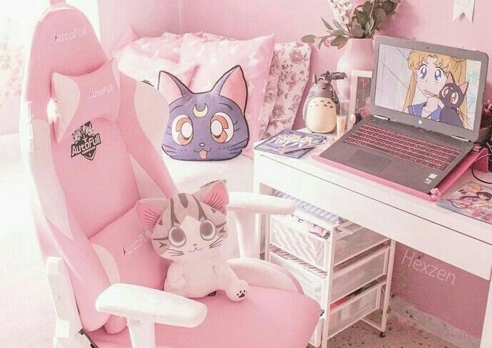 How to Create an Anime Aesthetic Room (+ Inspo)