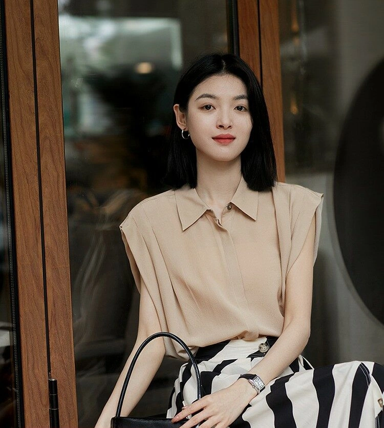 Apricot Sleeveless Shirt Vest