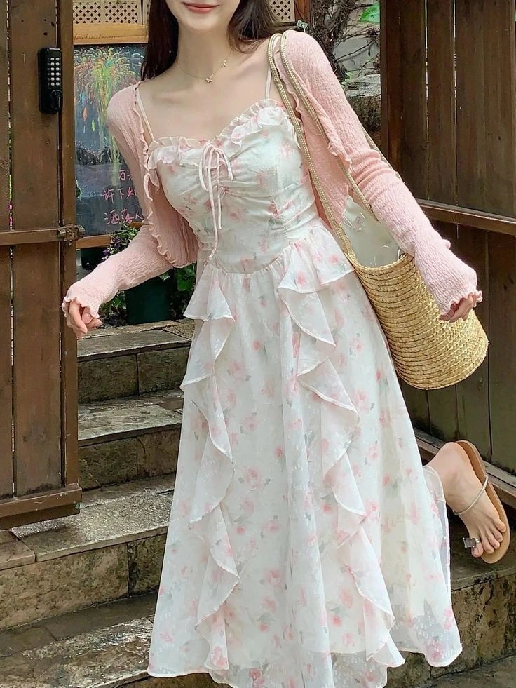 How to Dress for Coquette Aesthetic in Different Seasons | The Other Aesthetic How to Dress for Coquette Aesthetic in Different Seasons | The Other Aesthetic