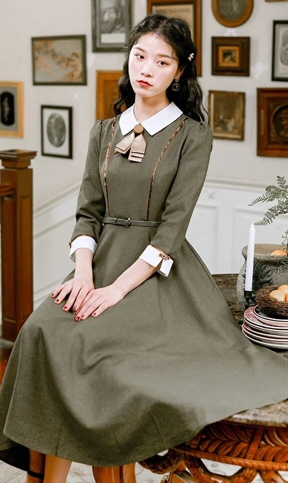 Green College Style Dress With Mid-Length Sleeves L Green Green College Style Dress With Mid-Length Sleeves L Green